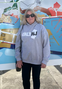Linda F Ketchican